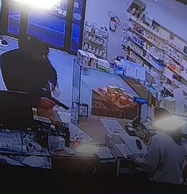 
	Il bandito ripreso dalle telecamere

