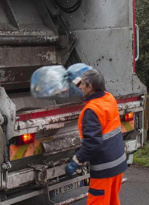 Famiglie e giovani, sconti in bolletta con i nuovi Bonus Tari 