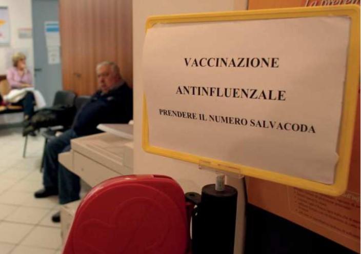 L’influenza bussa alle porte: pronti cinquantamila vaccini per Pistoia e provincia