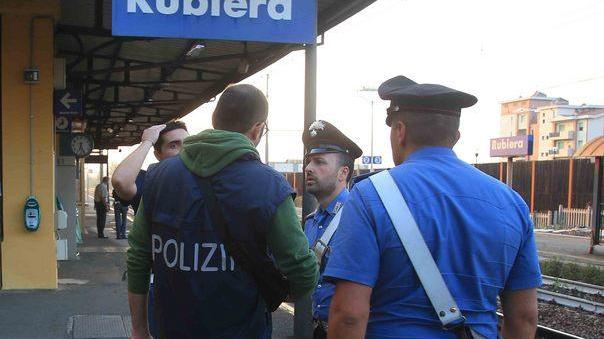 Rubiera, tragedia in stazione donna si getta sotto un treno
