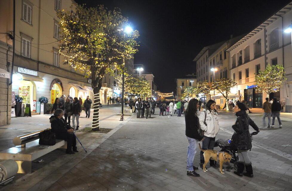 Una passata luminaria in corso