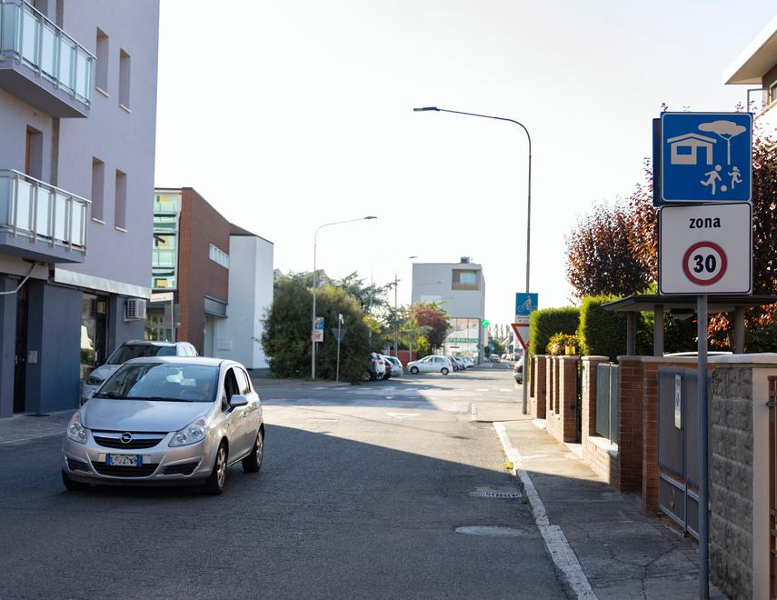 Zone 30, parte la rivoluzione a Modena. Una città “lenta” entro 8 anni