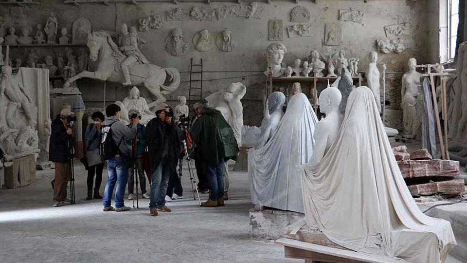 Gli Italiani nel mondo ammirano la magìa degli  studi Nicoli