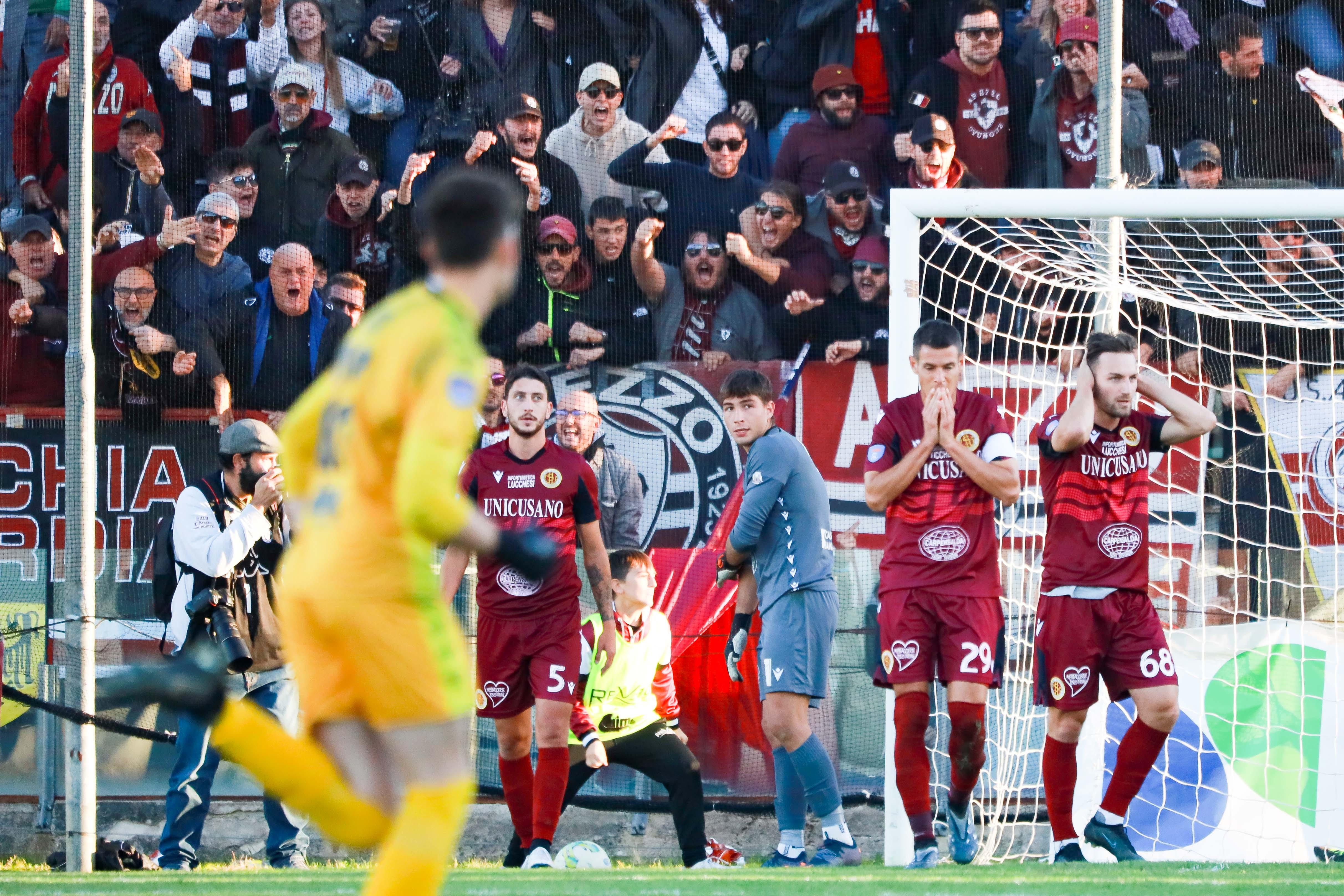 Livorno prende un punto contro l'Arezzo, ma non è tutto oro 