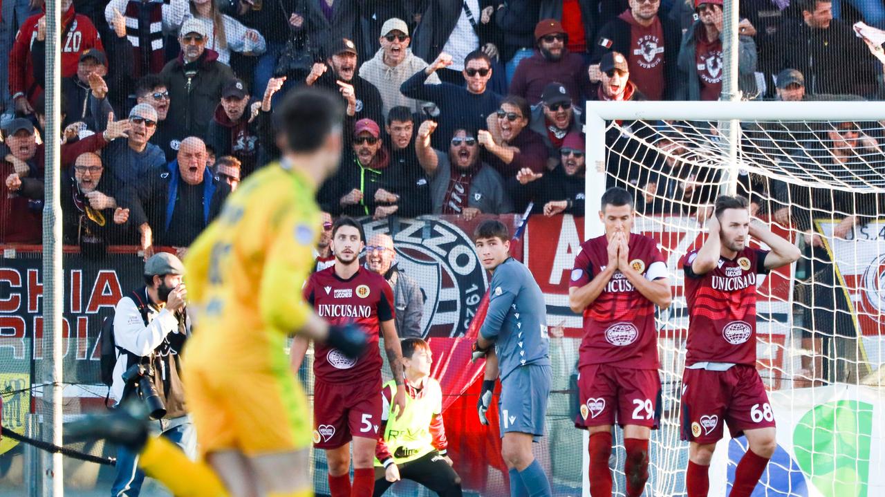 Livorno prende un punto contro l'Arezzo, ma non è tutto oro