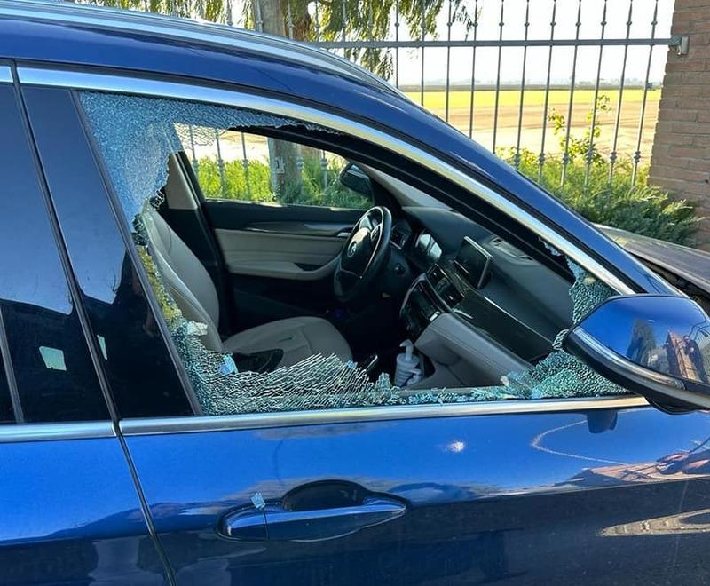 Bomporto. Auto distrutta per rubare «Nessuno è intervenuto» 