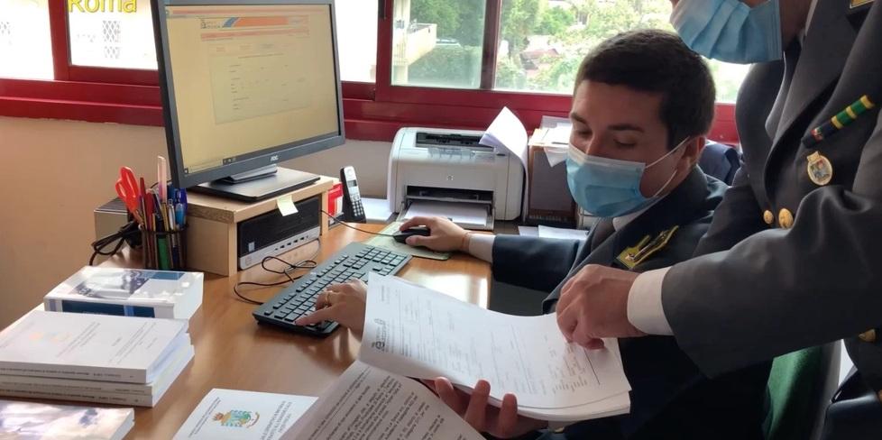 Finanzieri del comando provinciale di Roma al lavoro