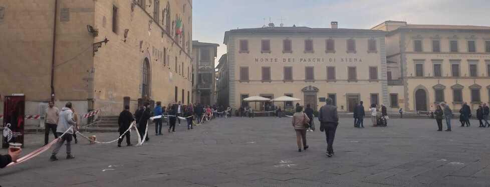 In 100 con un telo di un chilometro per far riaprire il museo Marini