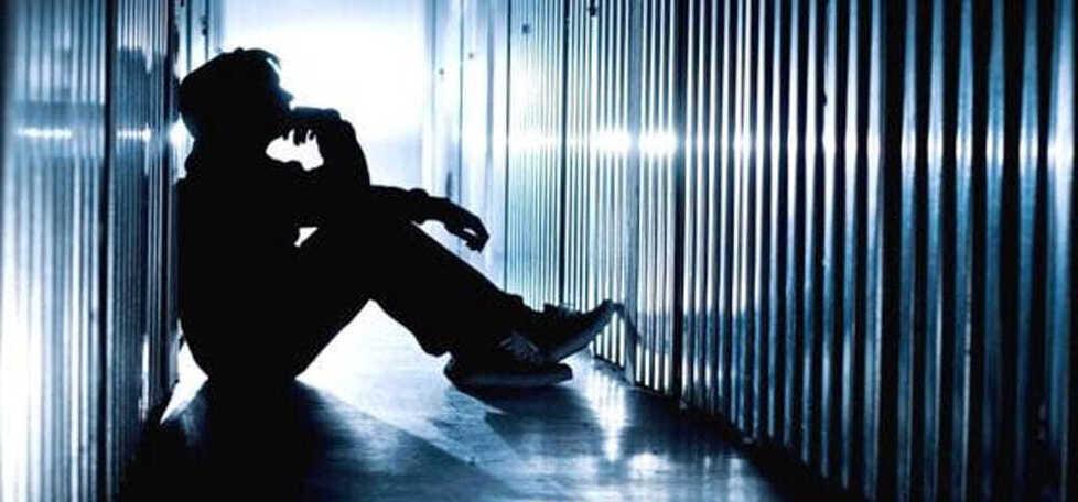 La lettera di uno studente di 17 anni: «Mi sento inutile e mi sfogo col cibo, il mio rifugio è la scrittura»