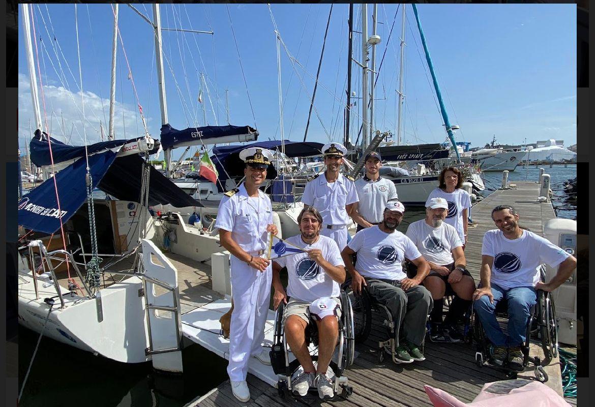 Alcuni dei velisti disabili a Viareggio