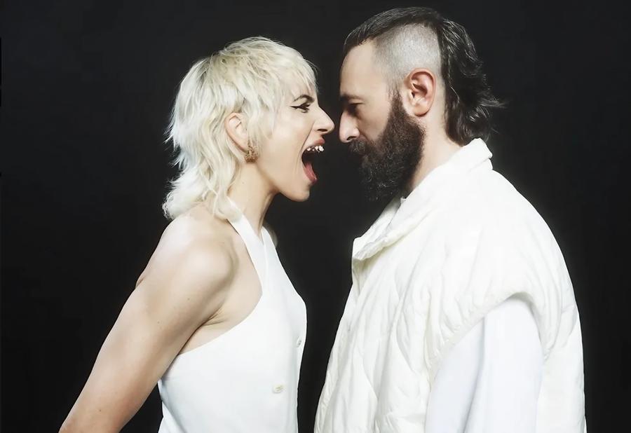 Torna l’indie-pop all’italiana: ecco il nuovo album dei Coma Cose