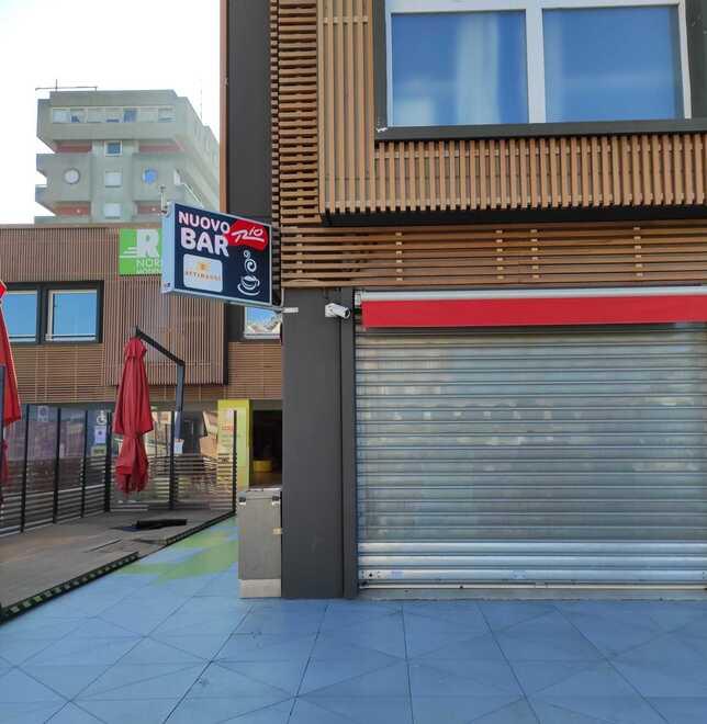 Modena. Errenord, torna il bar. Dalla colazione agli hot dog La sfida di tre modenesi: «Pronti a metterci in gioco»