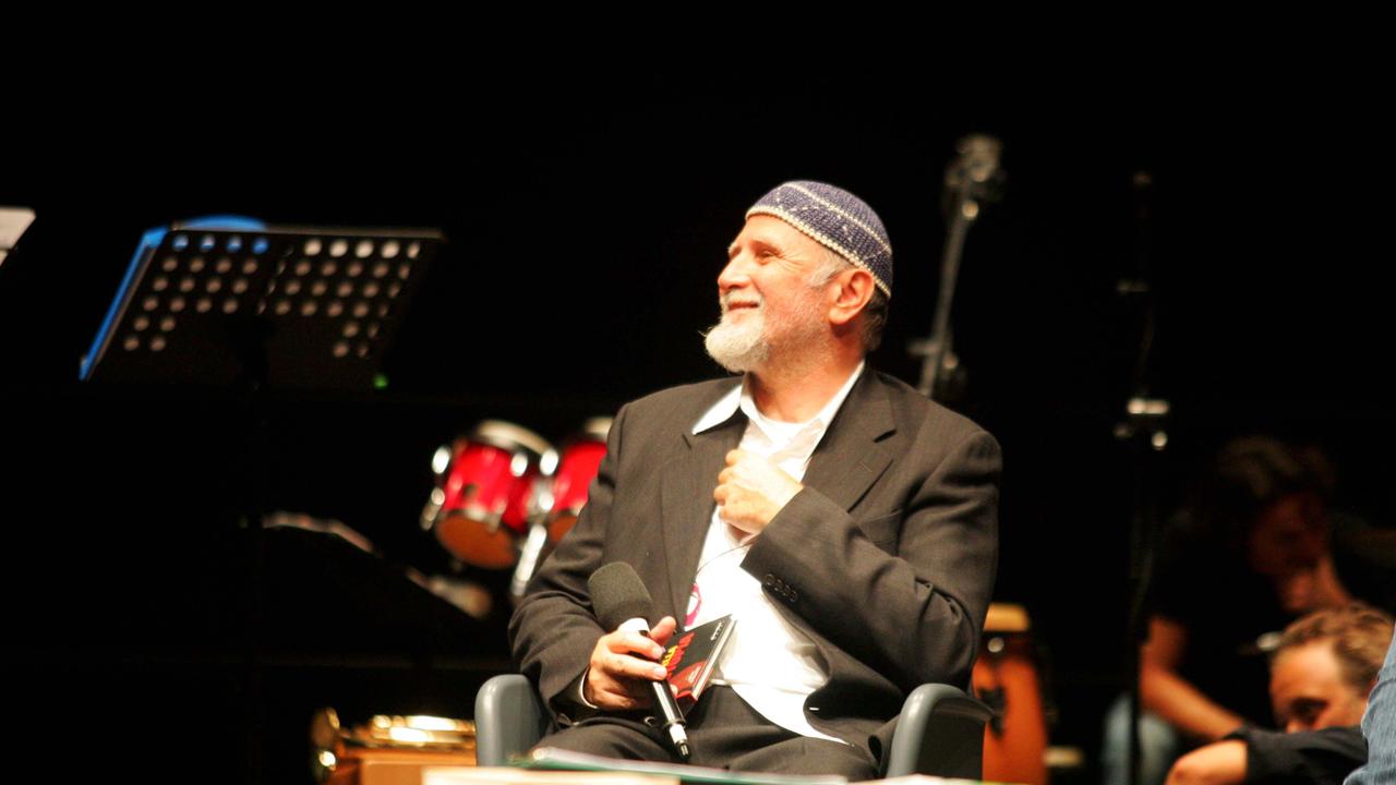 Moni Ovadia al Ruggeri con “Cabaret Yiddish”