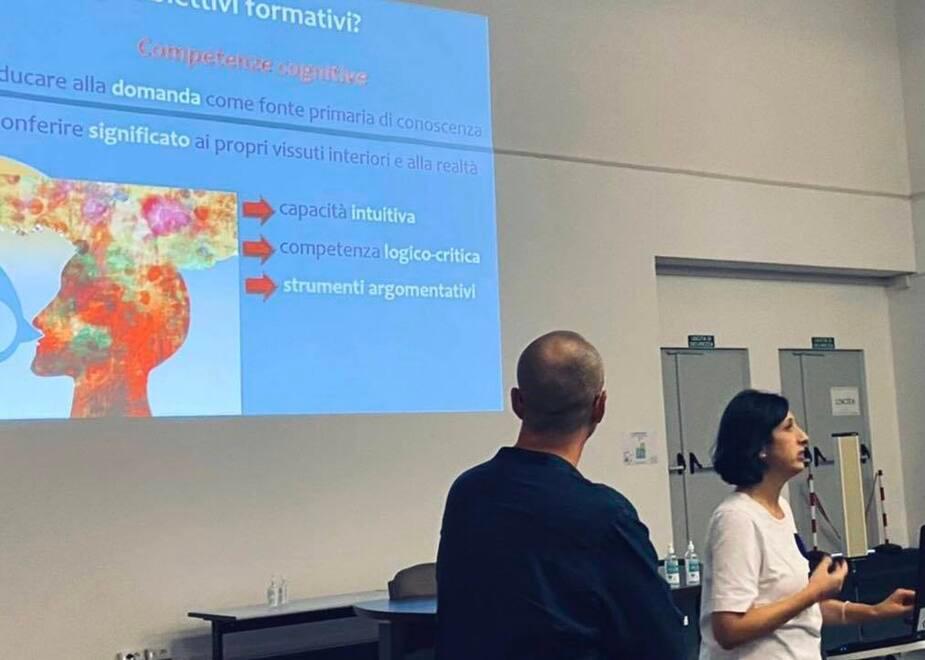 Ottanta 14enni a scuola un’ora in più per seguire la lezione di filosofia