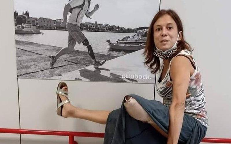 
	L&rsquo;insegnante in lotta Maddalena Milone, promotrice della petizione on line che ora verr&agrave; consegnata alla premier Giorgia Meloni e al Presidente della Repubblica

