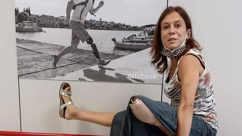 L’insegnante in lotta Maddalena Milone, promotrice della petizione on line che ora verrà consegnata alla premier Giorgia Meloni e al Presidente della Repubblica