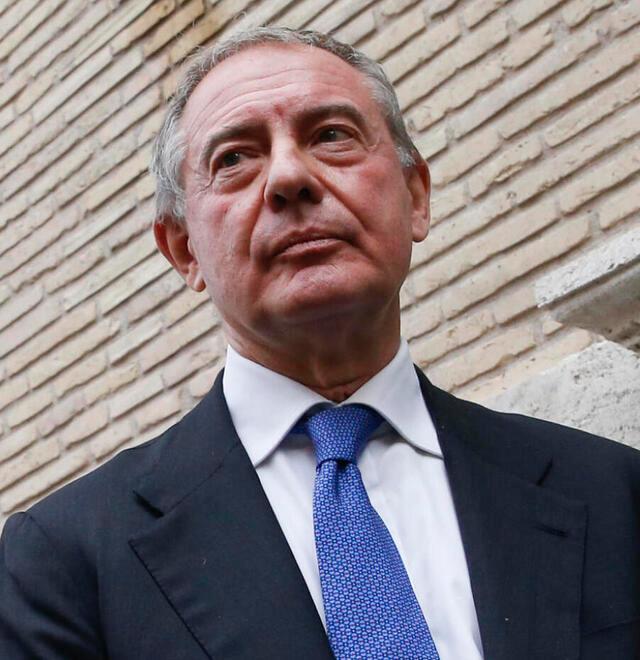 Rigassificatore: «Valutiamo se è il sito più adatto», il ministro Urso apre uno spiraglio