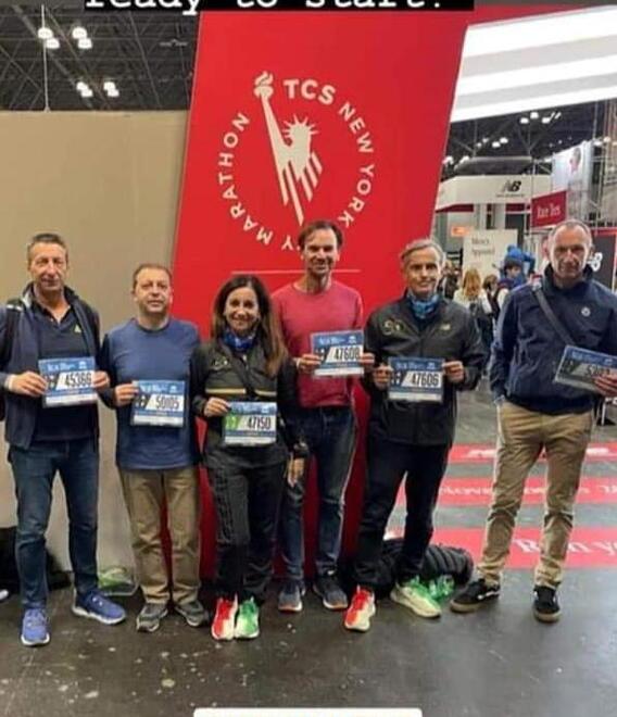 Gli “Once upon a run” con il numero di pettorina con cui hanno partecipato alla maratona di New York