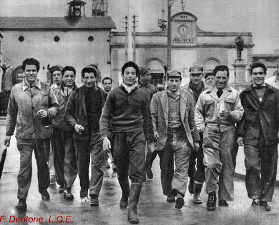 Silos, navi mercantili e Dogana. Il lavoro è sempre stato in porto