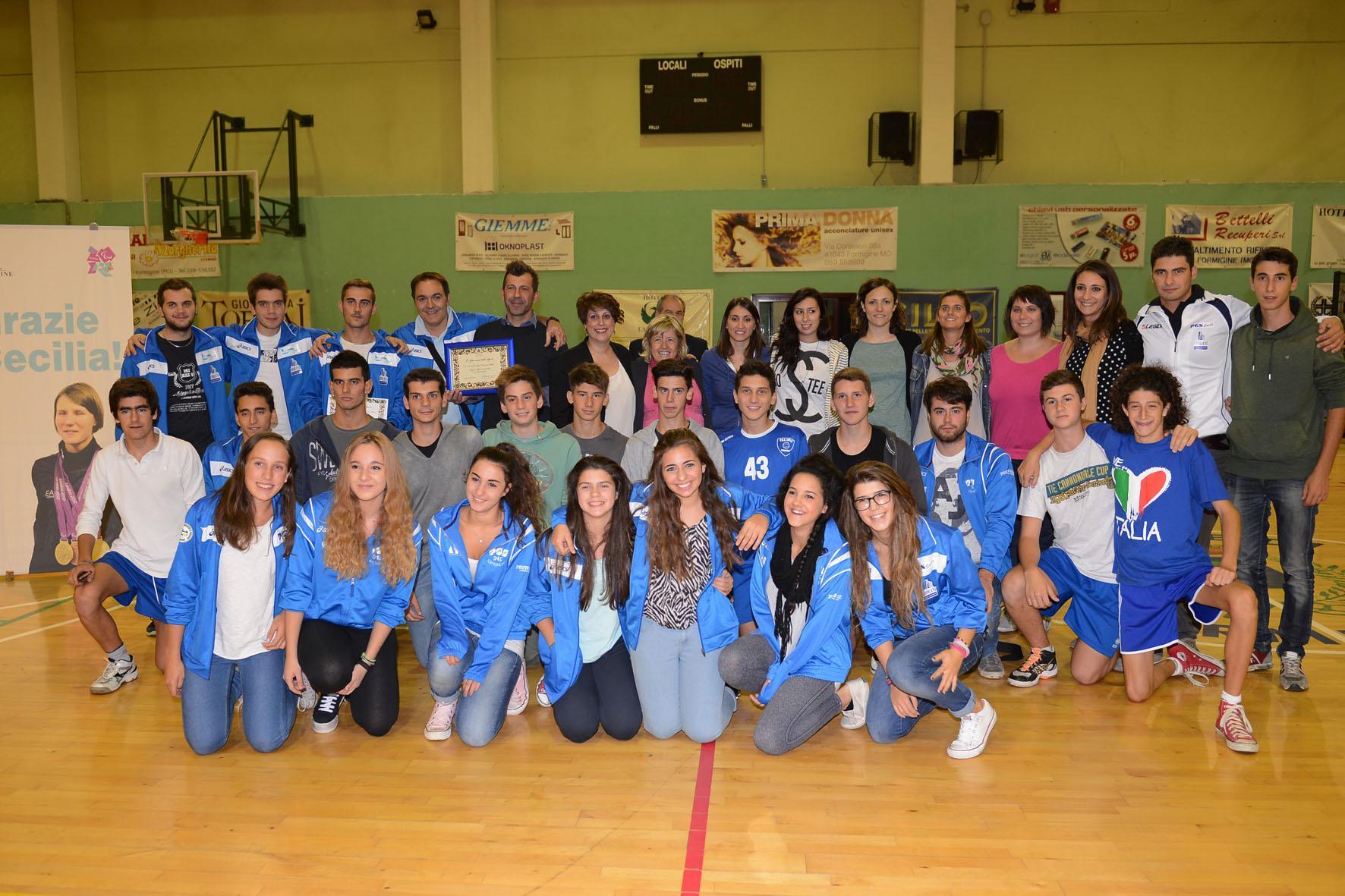 Uno dei gruppi sportivi premiato a Formigine