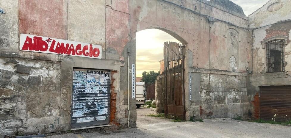 Sassari, market della droga nell’autolavaggio: il titolare di 43 anni finisce in manette