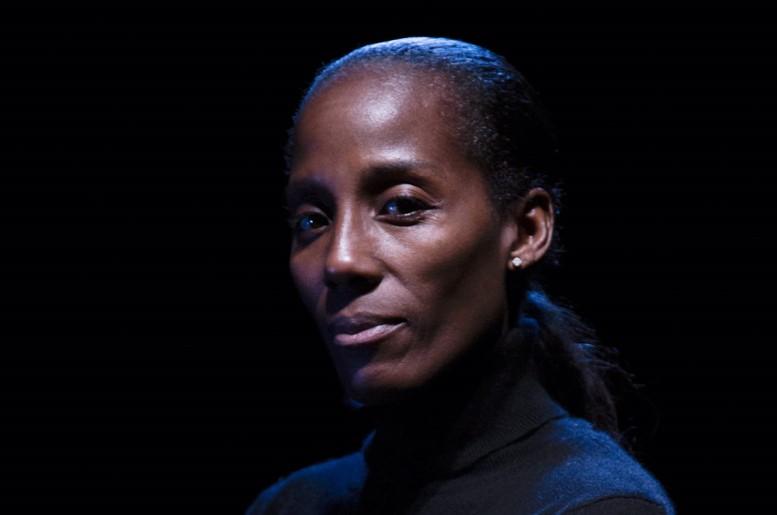 Fiona May, campionessa-attrice in scena a teatro: «Recito un thriller ma è come essere alle Olimpiadi»
