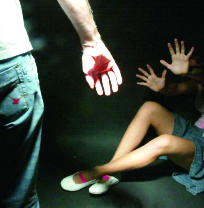 
	Nella foto una ricostruzione scenica di violenza&nbsp; sulle donne

