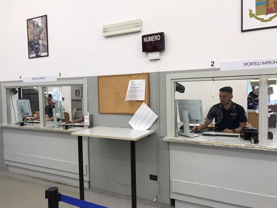 
	Lo sportello di un ufficio immigrazione (foto d'archivio)

