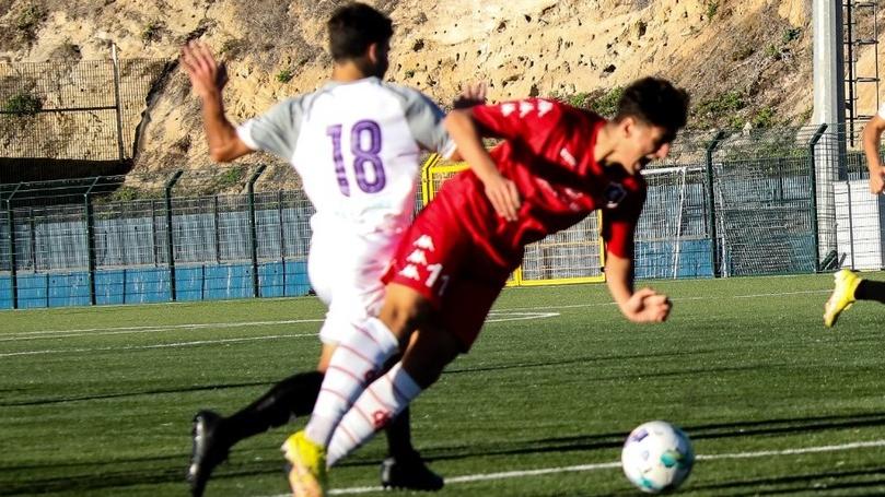 A destra un momento della partita del Grosseto sul campo dell’Ostiamare (foto Mario Spalletta)