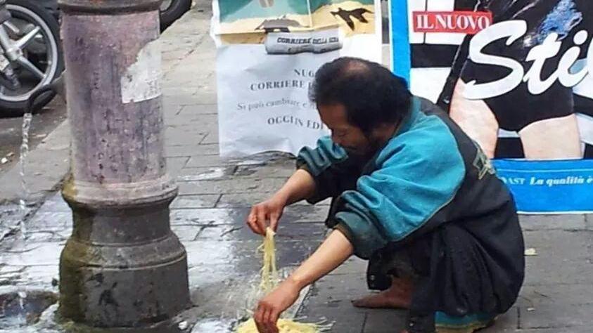 Il senzatetto Godenzio ricompare a Torpignattara a Roma