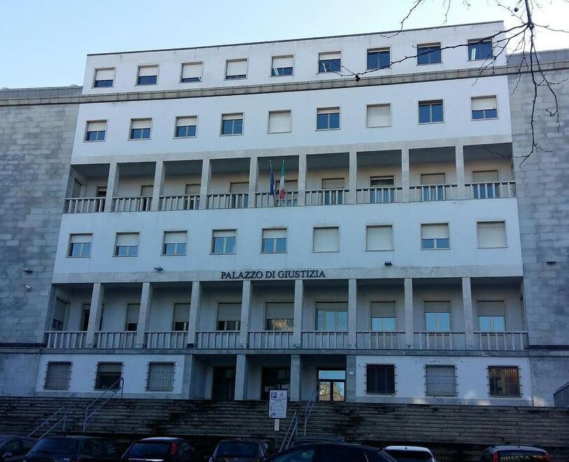 Nuoro, investì e uccise una donna: condannato a 10 mesi 