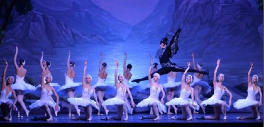 Ferrara, Opera e Balletto all’Abbado «Sarà un cartellone da non perdere»