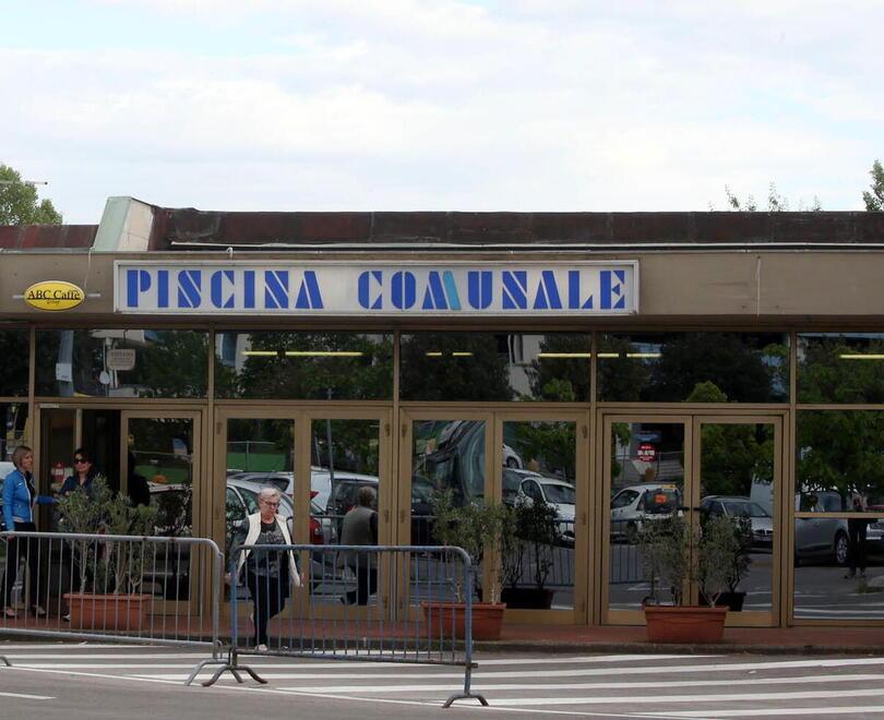 L'ingresso della piscina