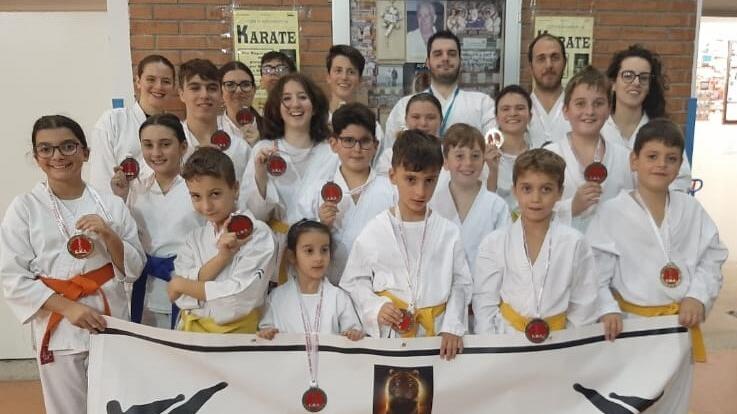 Gli atleti dell’Alifarsi Karate