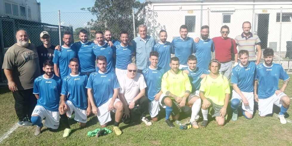 Nella foto, la squadra dell’Amatori Colli Marittimi