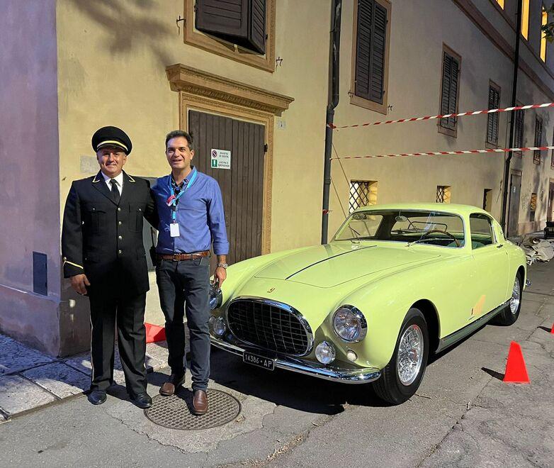 Modena Dal set di Mann al Passo della Futa I collezionisti di auto d'epoca &nbsp;fanno gruppo 