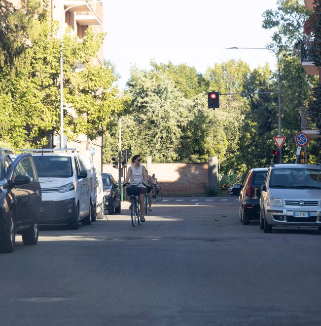 «Città ai 30 all’ora Modena è... lenta Bologna e Parma sono già partite»