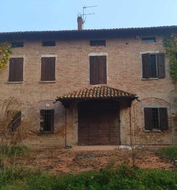 Carpi. Maxi villa donata alla Nazareno «Qui una nuova casa per disabili» 