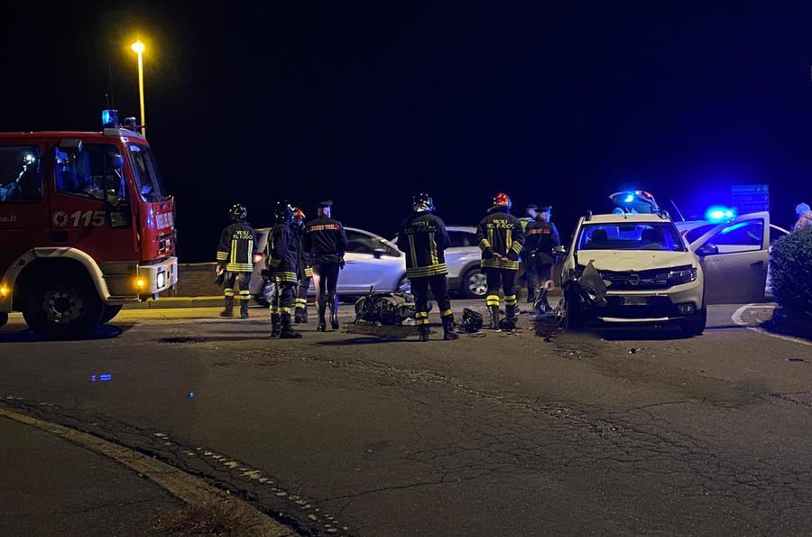 
	La scena dell&rsquo;incidente in cui ha perso la vita un 15enne (foto Franco Silvi)

