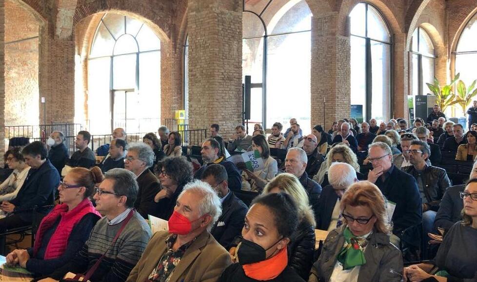 Tramvia e minicrociere le perle di Pisa del futuro