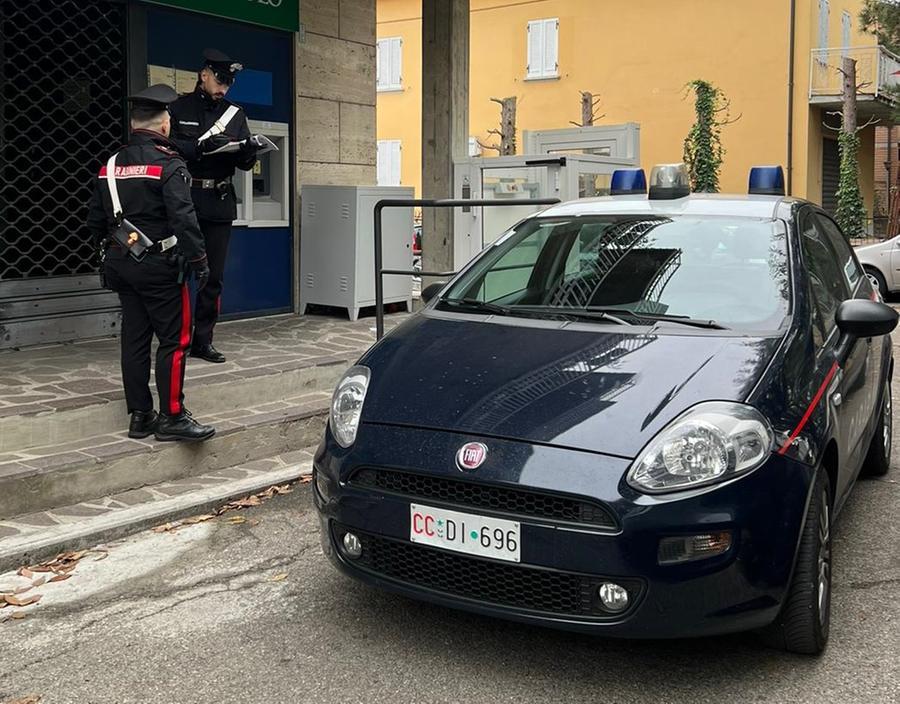 Rubiera, un cittadino e i carabinieri sventano l’assalto in banca