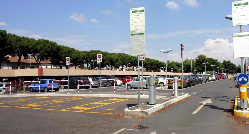 Giorni contati per il parcheggio multipiano, Barnini: «Stiamo pensando di demolirlo»
