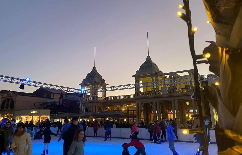 Luci di Natale ma non di notte col caro energia: la decisione di Viareggio