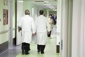 Vaccinati il 99% dei medici apuani: la soddisfazione di Carlo Manfredi