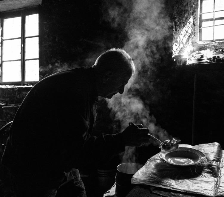 Il fabbro delle Apuane fotografato da Martina D’Agresta