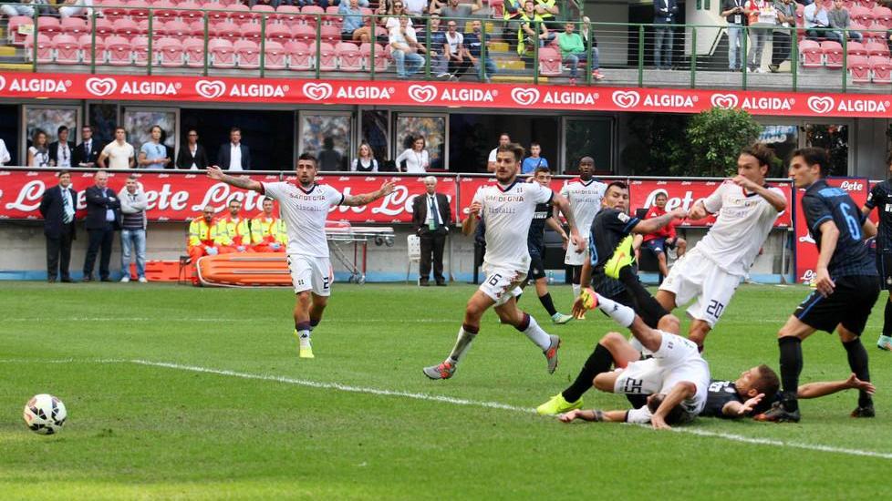 Cagliari domina a San Siro, Inter travolta con 4 a 1