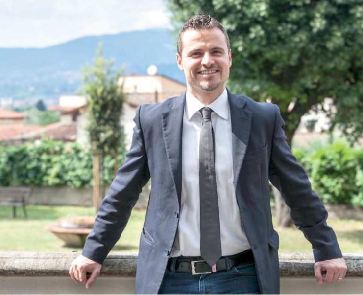
	il sindaco<br />
	Fra


