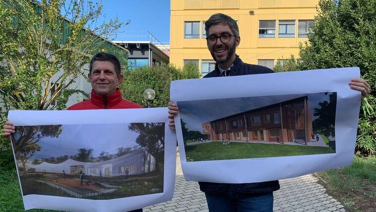 Il preside Gestri e il presidente Puggelli mostrano i rendering