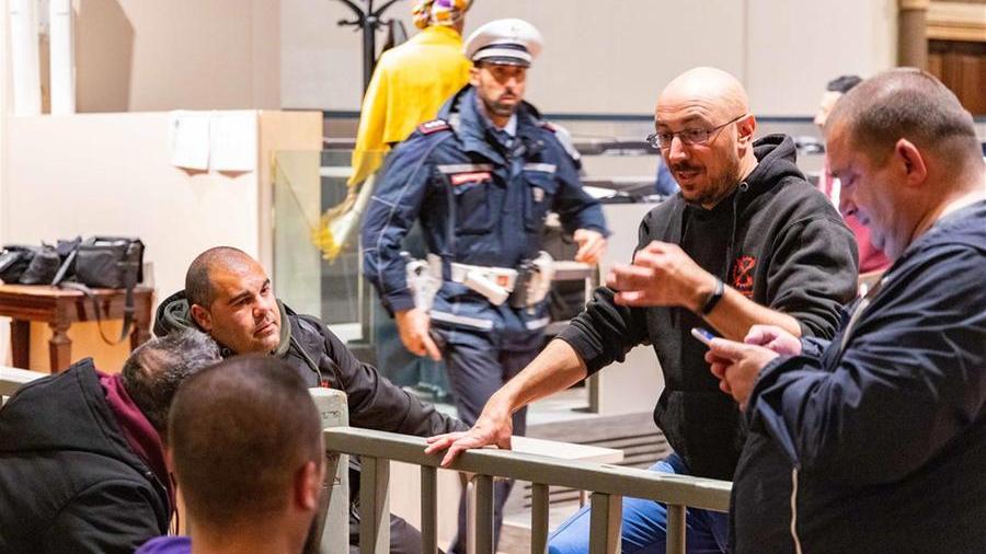 Ex Gkn, continua l’occupazione degli operai in Palazzo Vecchio. Nardella: «L’azienda paghi ciò che è dovuto». Giani: «Contatterò il ministro» – Video