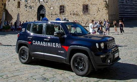 Cantiere senza misure di sicurezza per gli operai: in Valdicecina arrivano i carabinieri